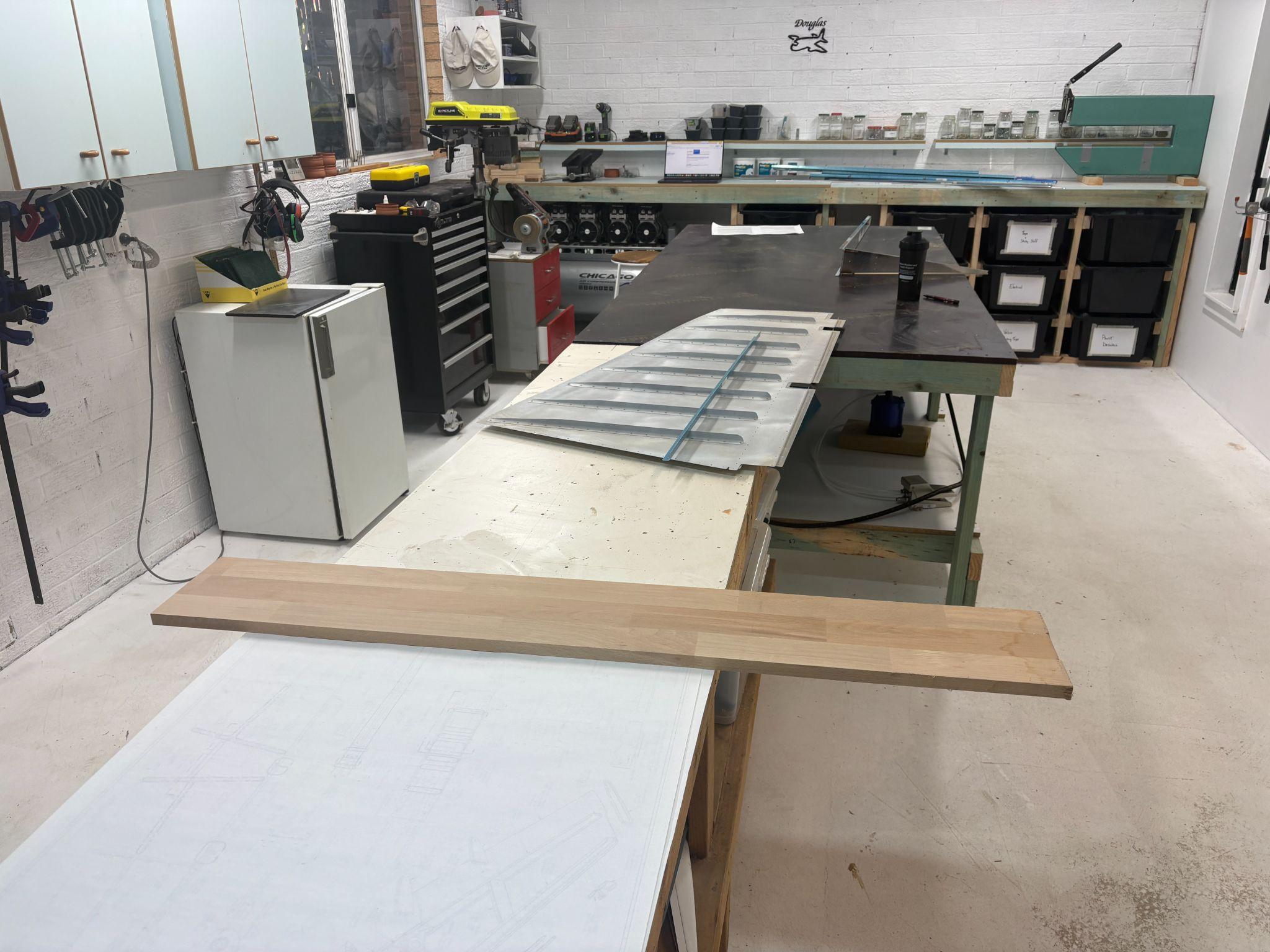 R-918 bottom attach strip